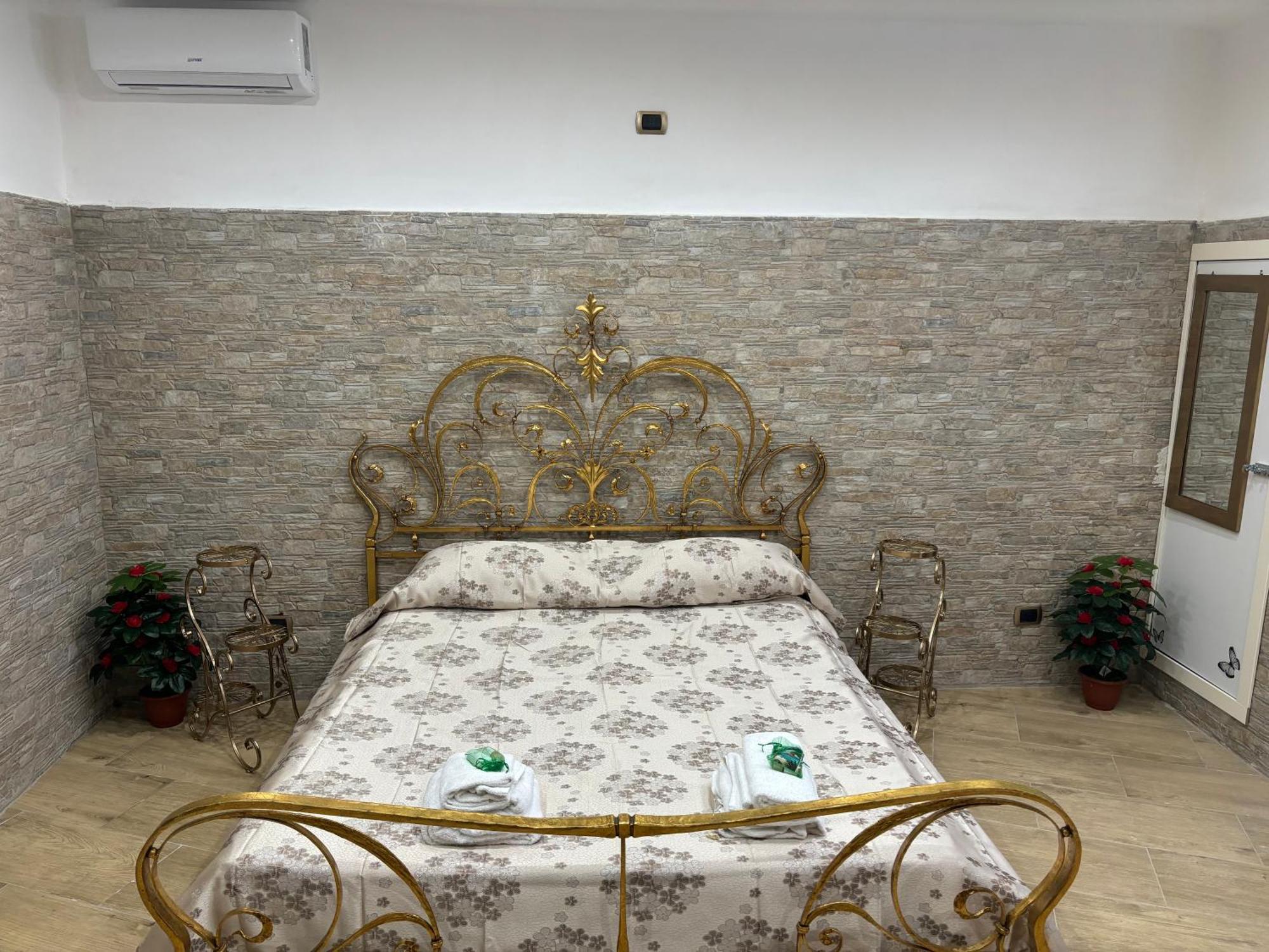 B&B La Storia Барі Екстер'єр фото
